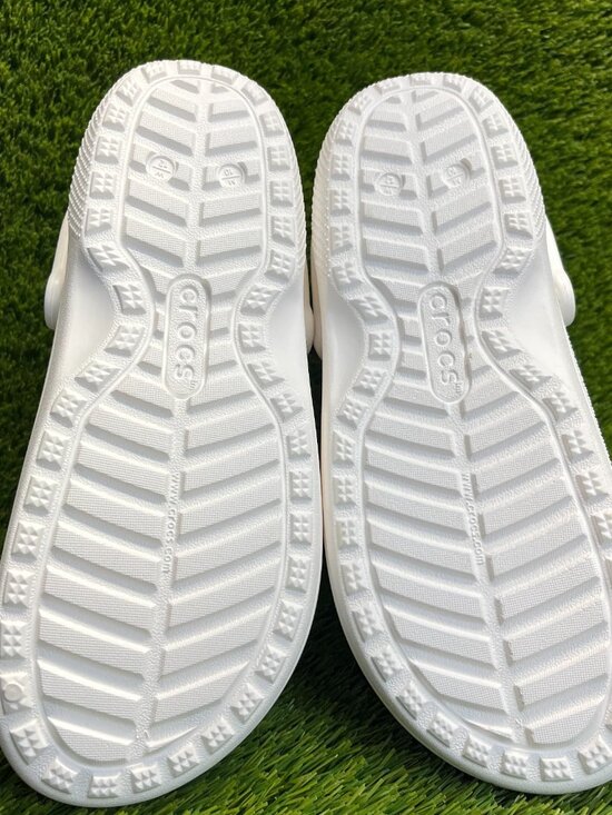 Crocs Classic Lined Neo Puff Mens Size 10 White Outdoor Pull On Boots Shoes main image 6